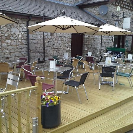 St Mary'S Hotel Golf & Country Club Pencoed Bagian luar foto