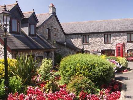 St Mary'S Hotel Golf & Country Club Pencoed Bagian luar foto