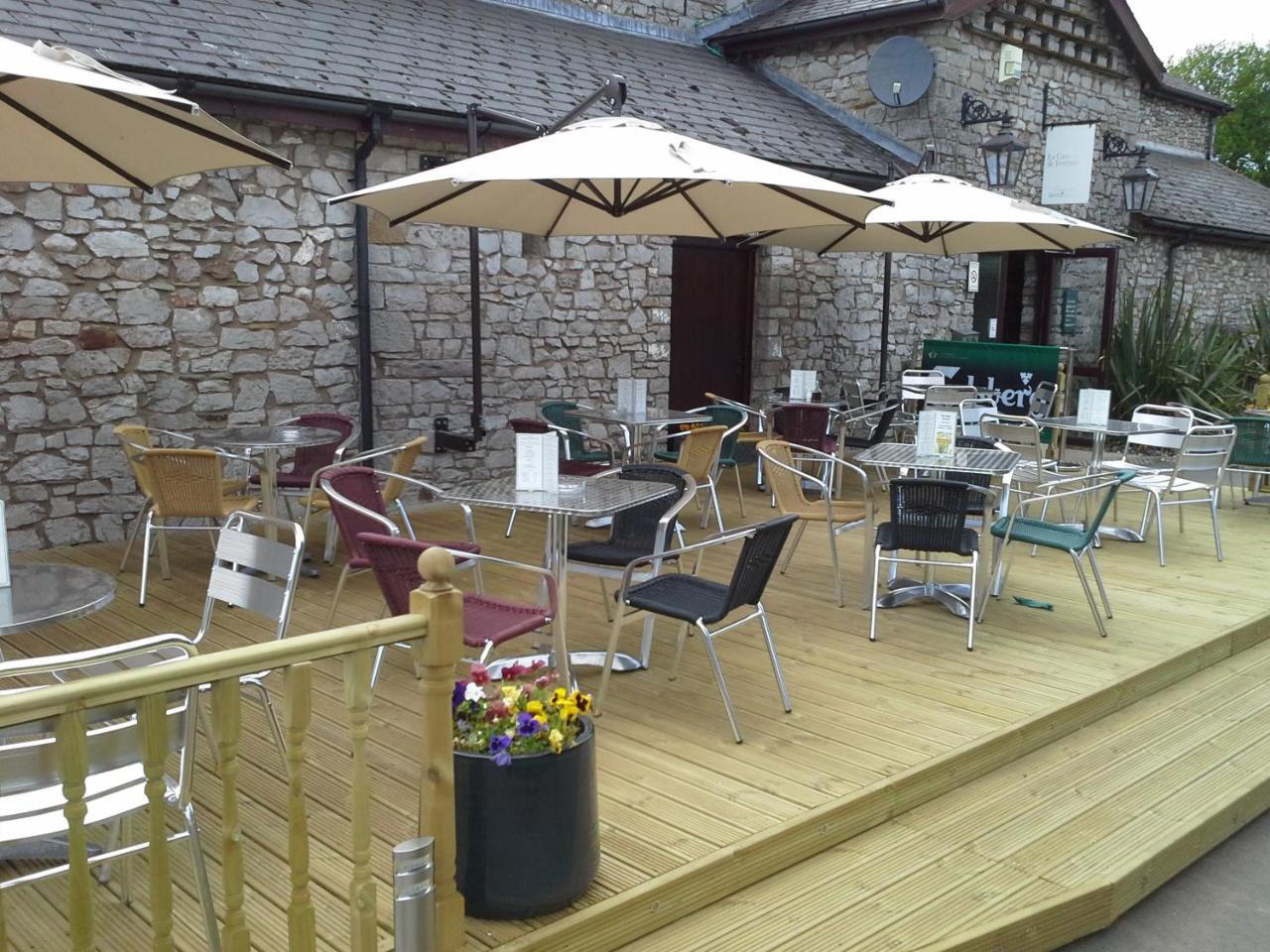 St Mary'S Hotel Golf & Country Club Pencoed Bagian luar foto